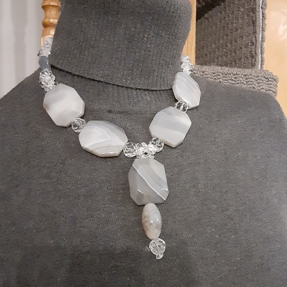 Genuine Banded Agate Necklace- Adjustable- Grey/ White - Picture 4 of 4